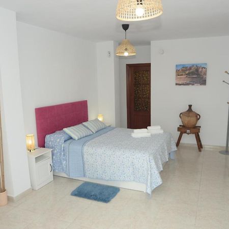 Habitacion Grande Con Terraza Privada, Malaga Centro ภายนอก รูปภาพ