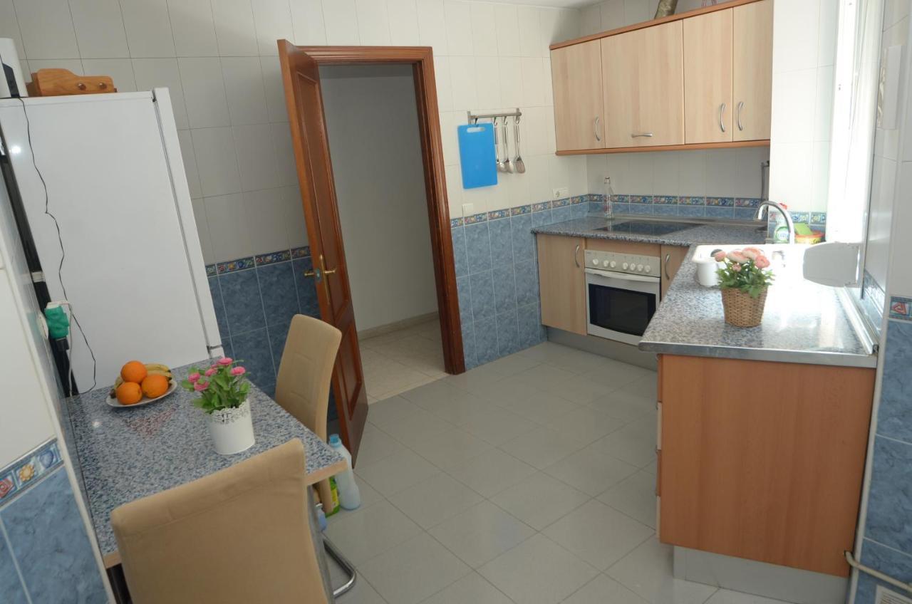 Habitacion Grande Con Terraza Privada, Malaga Centro ภายนอก รูปภาพ