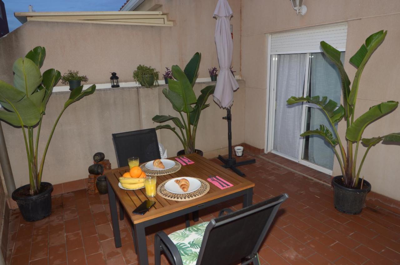 Habitacion Grande Con Terraza Privada, Malaga Centro ภายนอก รูปภาพ