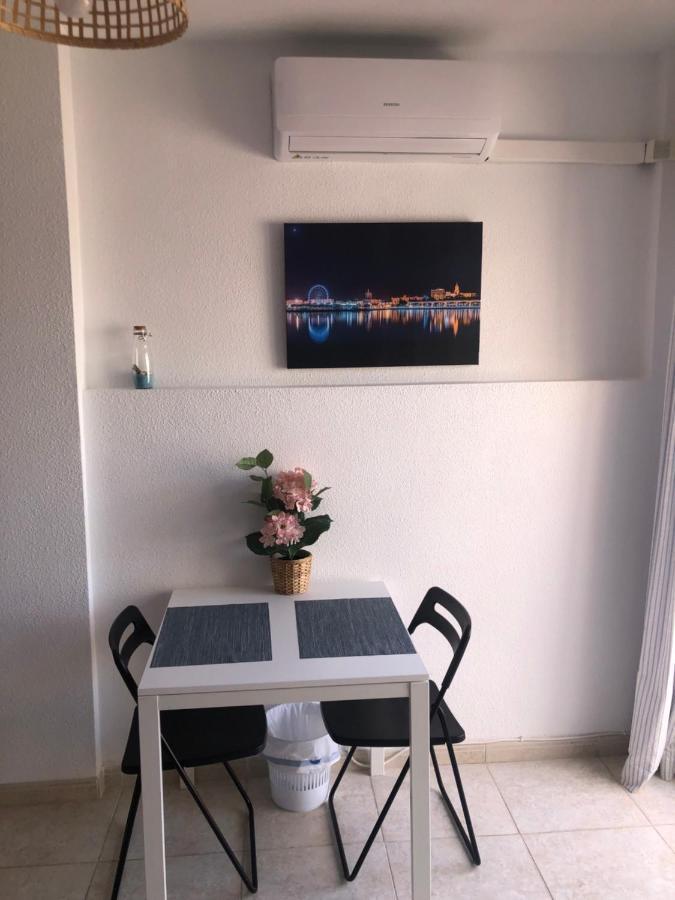 Habitacion Grande Con Terraza Privada, Malaga Centro ภายนอก รูปภาพ